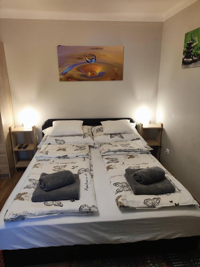 Green Garden Apartment Ingyenes Zart Parkoloval Szeged Luaran gambar