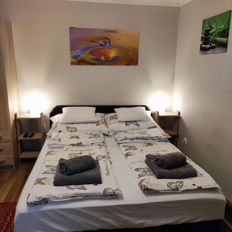 Green Garden Apartment Ingyenes Zart Parkoloval Szeged Luaran gambar